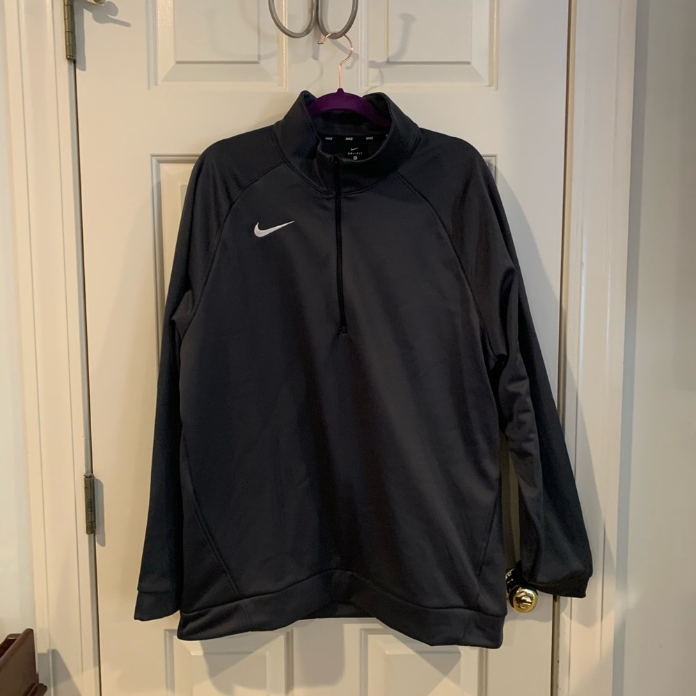 Nike Therma Dry-Fit Sweatshirt, new with tags
